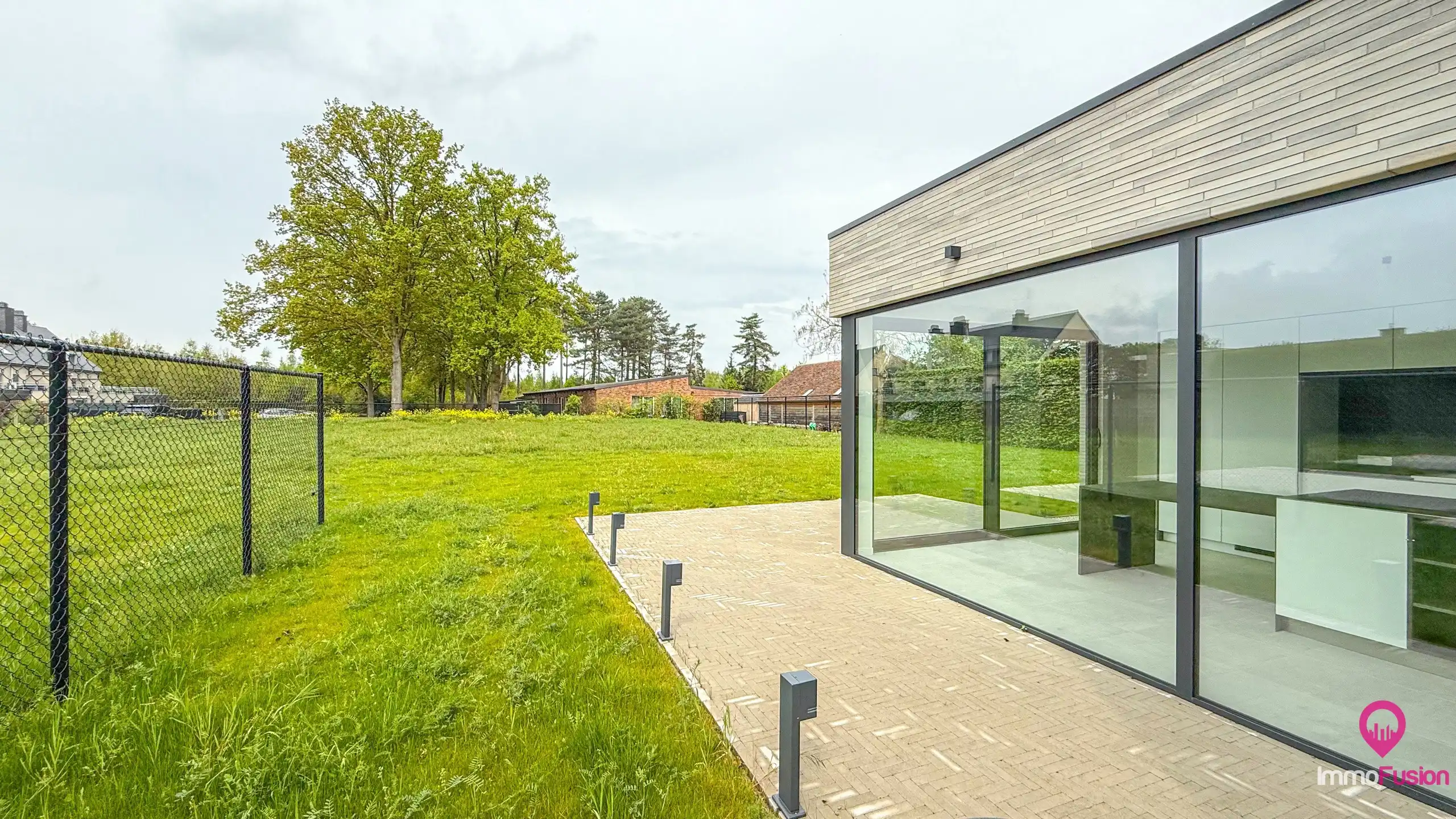 Hoogwaardig afgewerkte woning met industriële look! foto 46