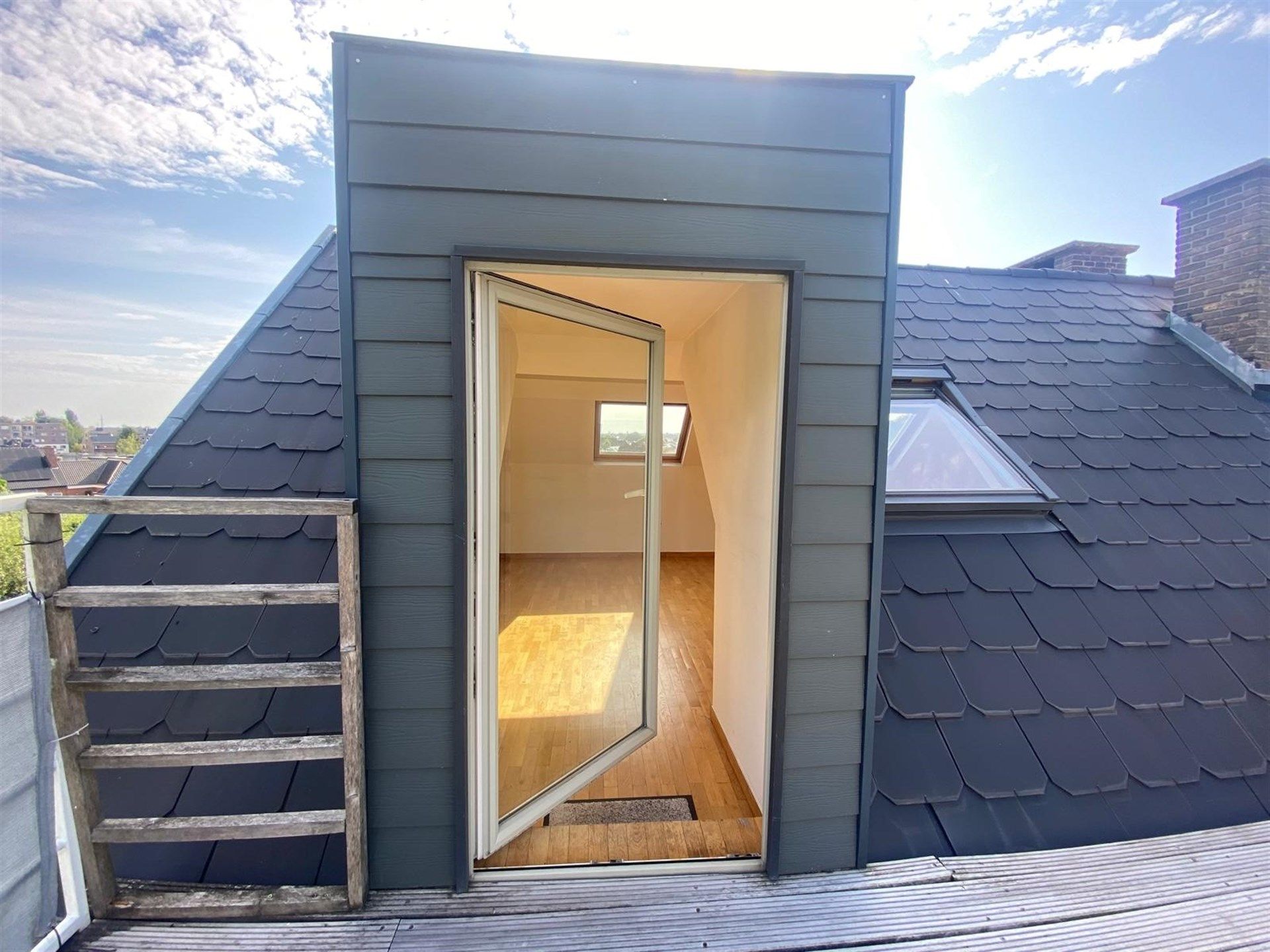 Prachtig appartement met drie ruime slaapkamers en twee terrassen foto 21