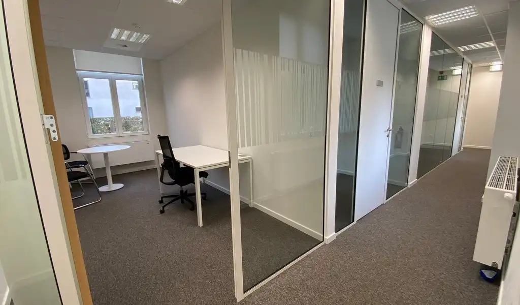 Gemeubelde kantoren in Axxes Business Center in Merelbeke foto 12
