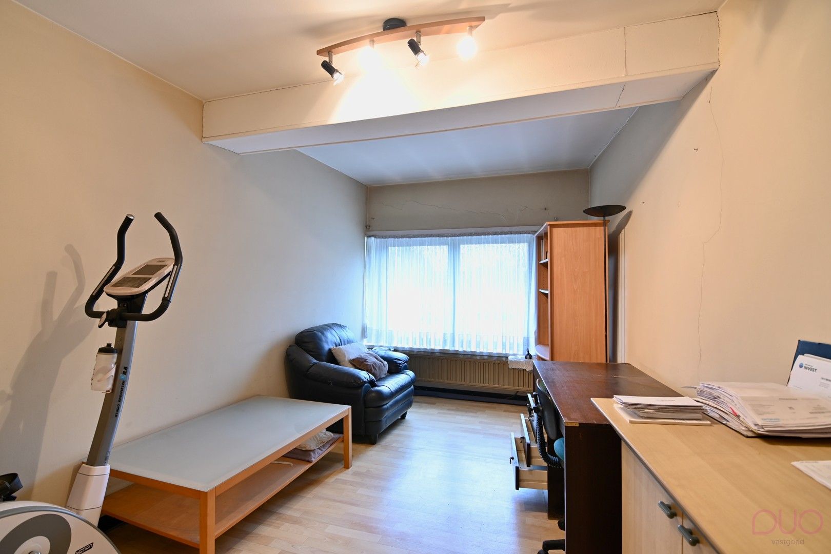 Polyvalent handelshuis met woonst vlakbij het Sint-Trudo Ziekenhuis foto 11