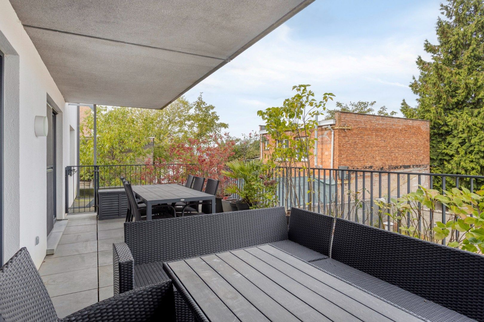 Instapklaar 1 slpk appartement met terras en garage foto 18