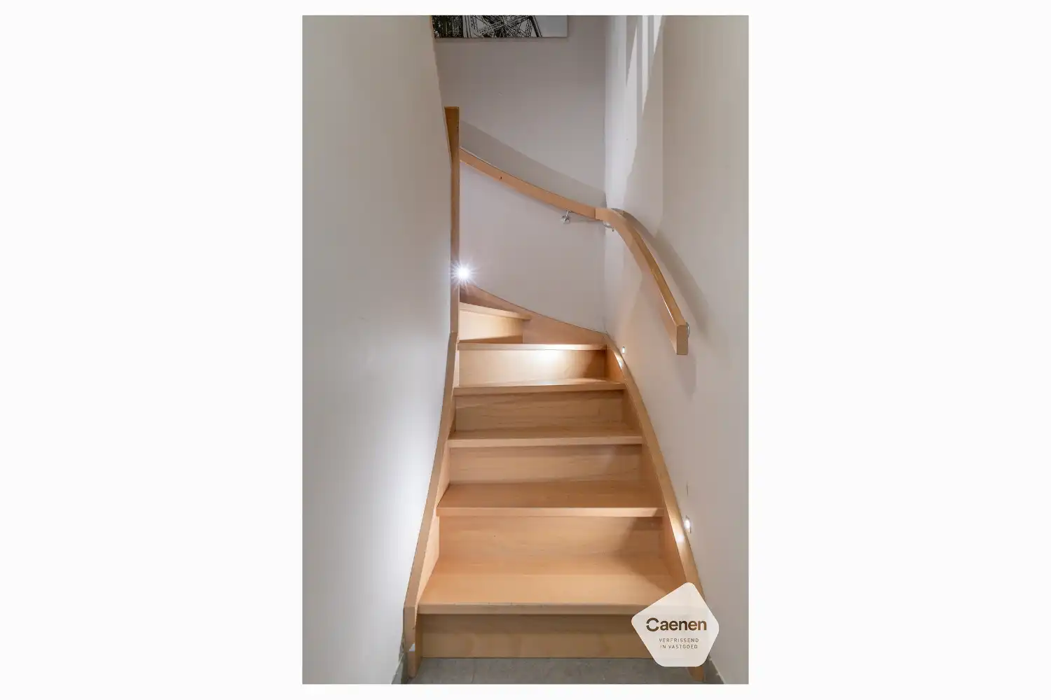 Recente en energiezuinige woning (2013) met 3 slaapkamers, inpandige garage en een uniek bijgebouw! foto 7