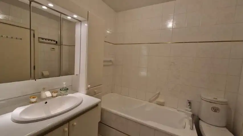 Praktisch ingericht en ruim APPARTEMENT met 2 slaapkamers, mooie leefruimten en garage in centrum van Tienen. foto 20