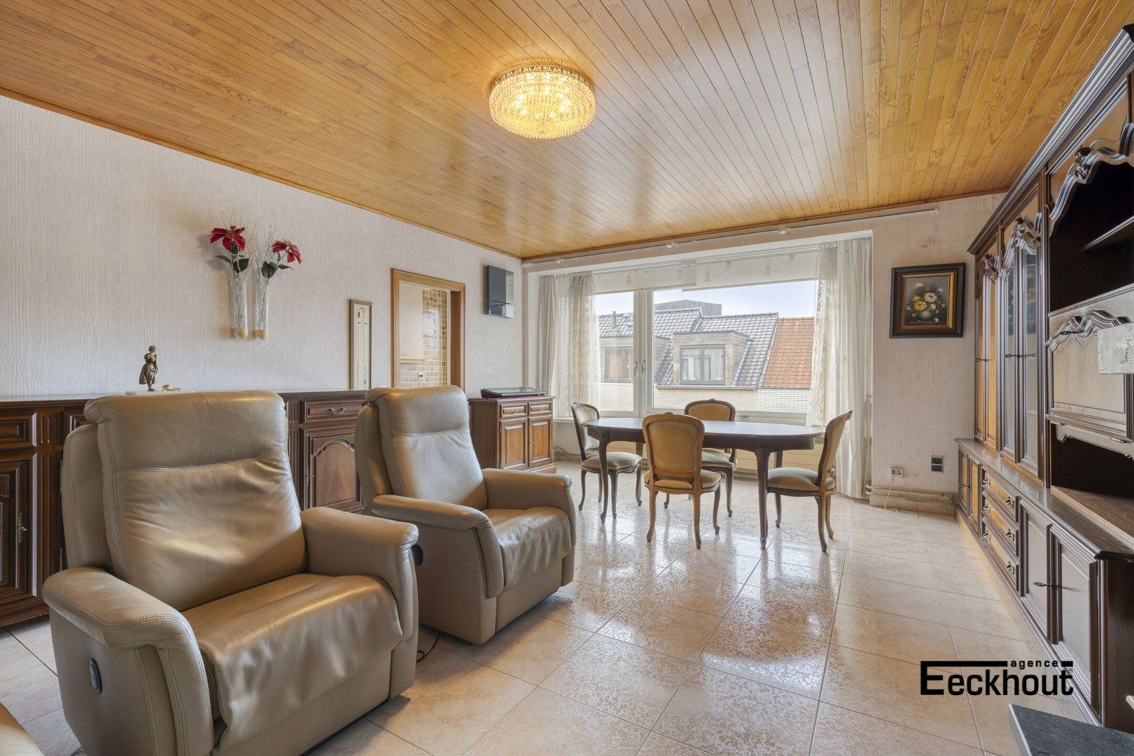 Verzorgd appartement met 2 slaapkamers en garagebox! foto 3