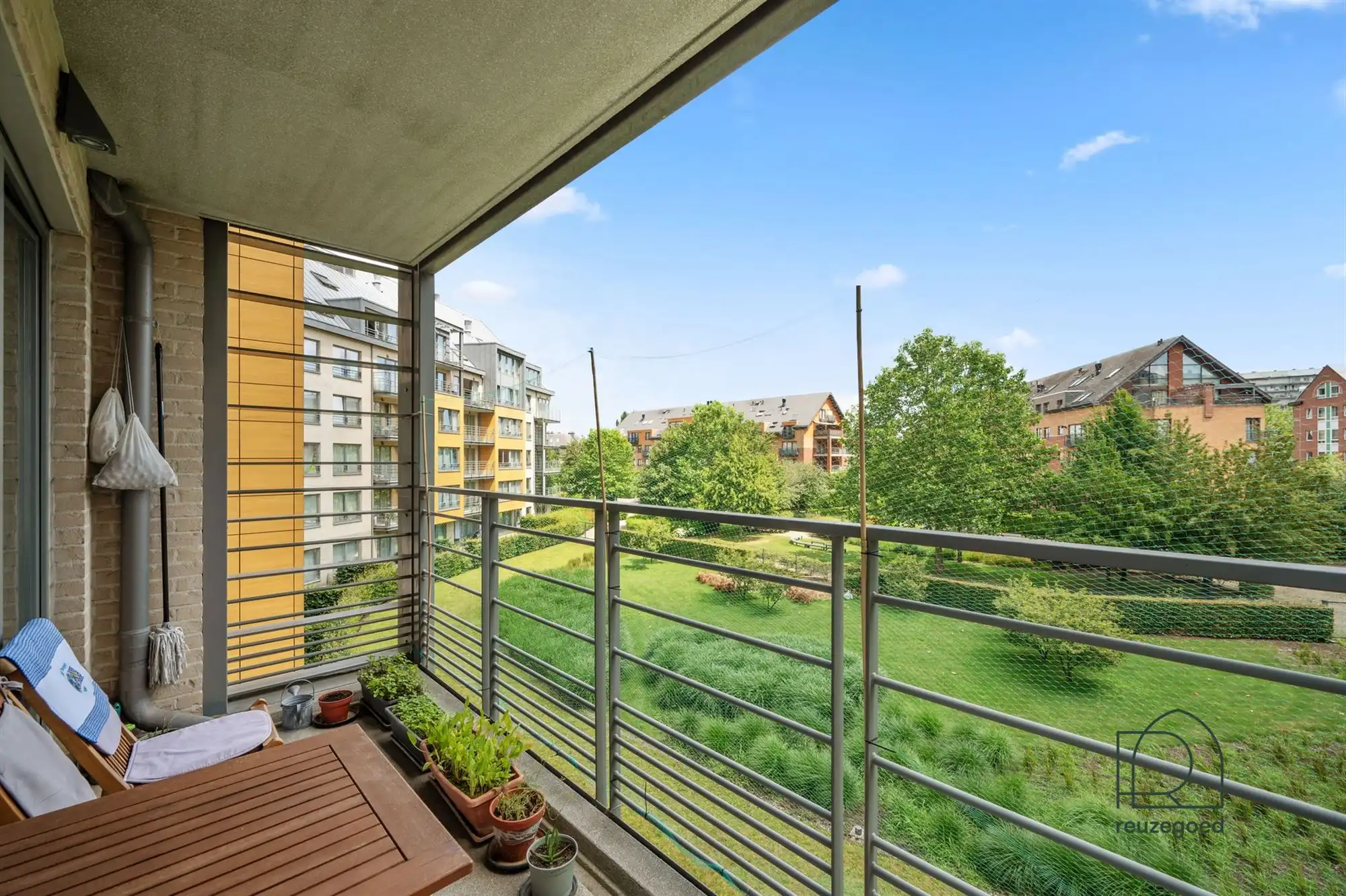 Instapklare investering met 2 slaapkamers op toplocatie in Evere foto 21