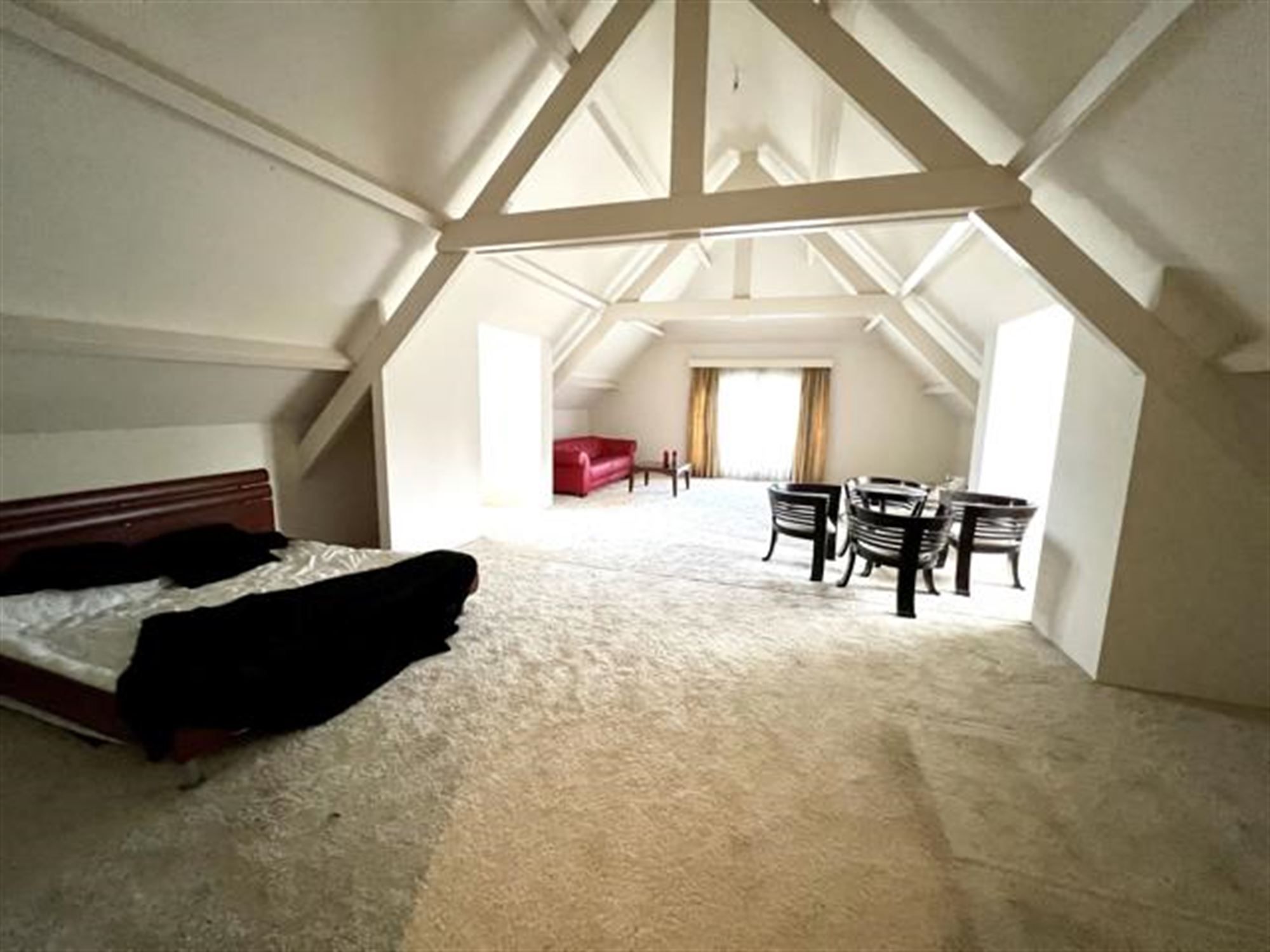 Prachtige villa met 9 slaapkamers en buitenzwembad foto 35