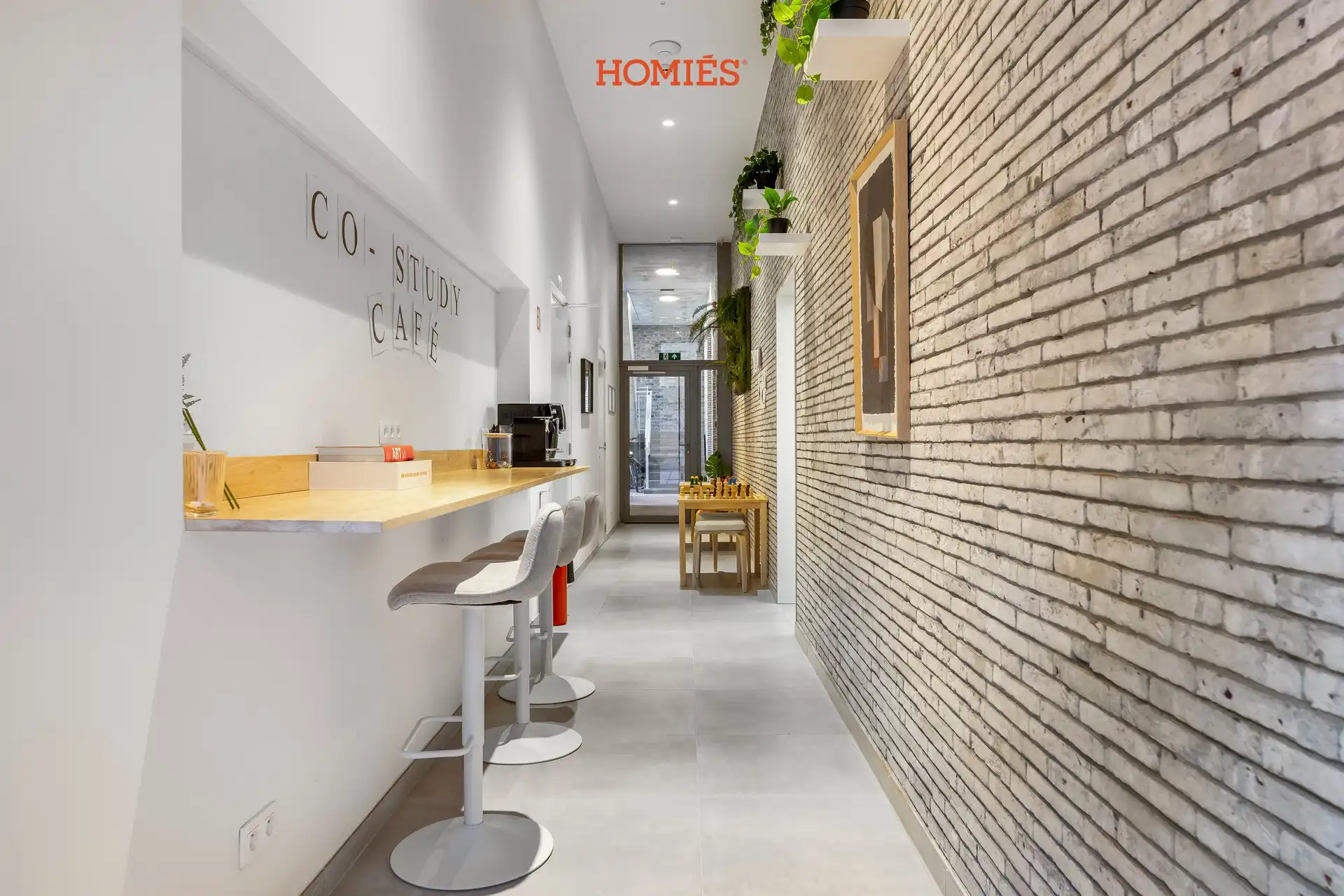 Studentenkamer met hoogslaper nabij het station foto 7