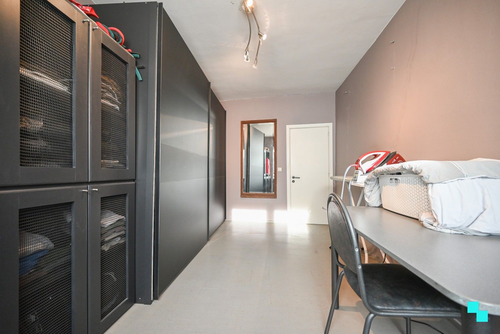 Prachtige woning met vier slaapkamers nabij centrum Izegem foto 26