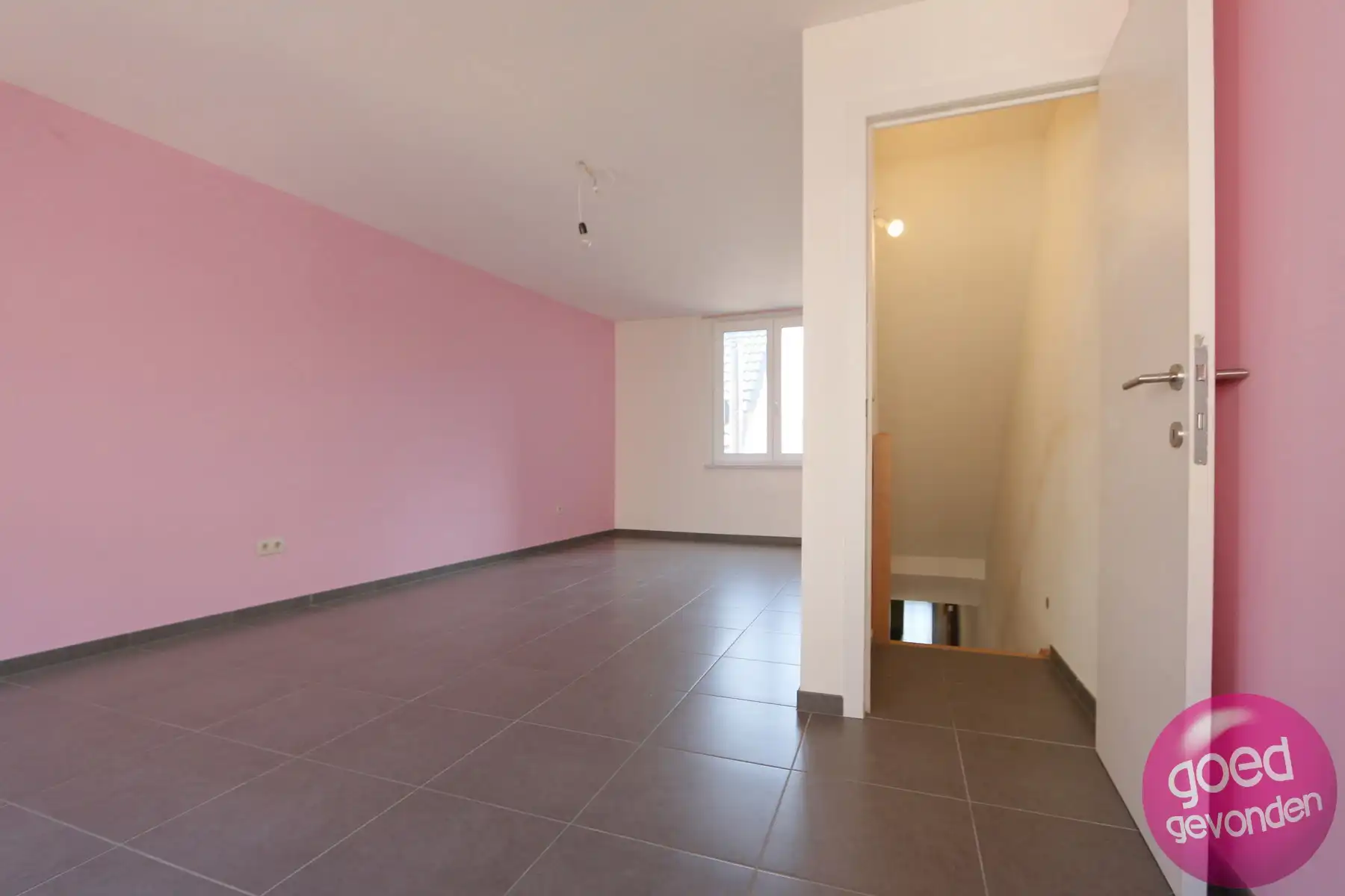 HANDELSHUIS - VEEL PASSAGE - INSTAPKLAAR - 2 à 3 SLK - KOER foto 19