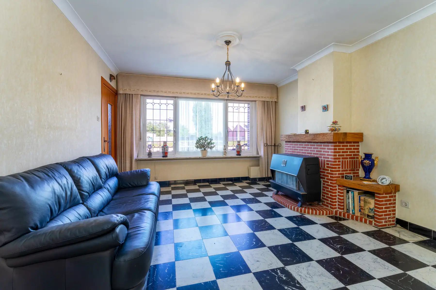 Ruime rijwoning met garage te koop nieuwpoort stad foto 2