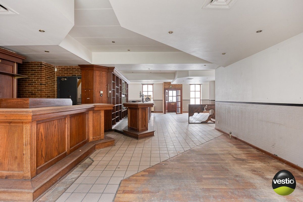 Handelspand met woonst / projectopportuniteit aan de Luikersteenweg. foto 7