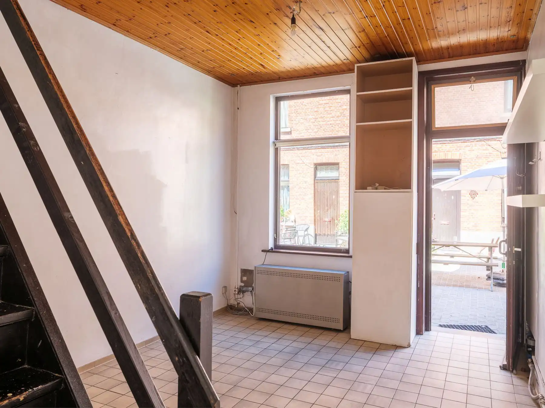Karaktervolle, gezellige stadswoning in historisch beluik nabij Begijnhof foto 4