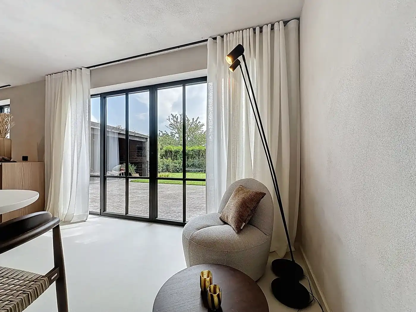 Zeer stijlvol afgewerkte en instapklare woning te Retranchement. foto 10