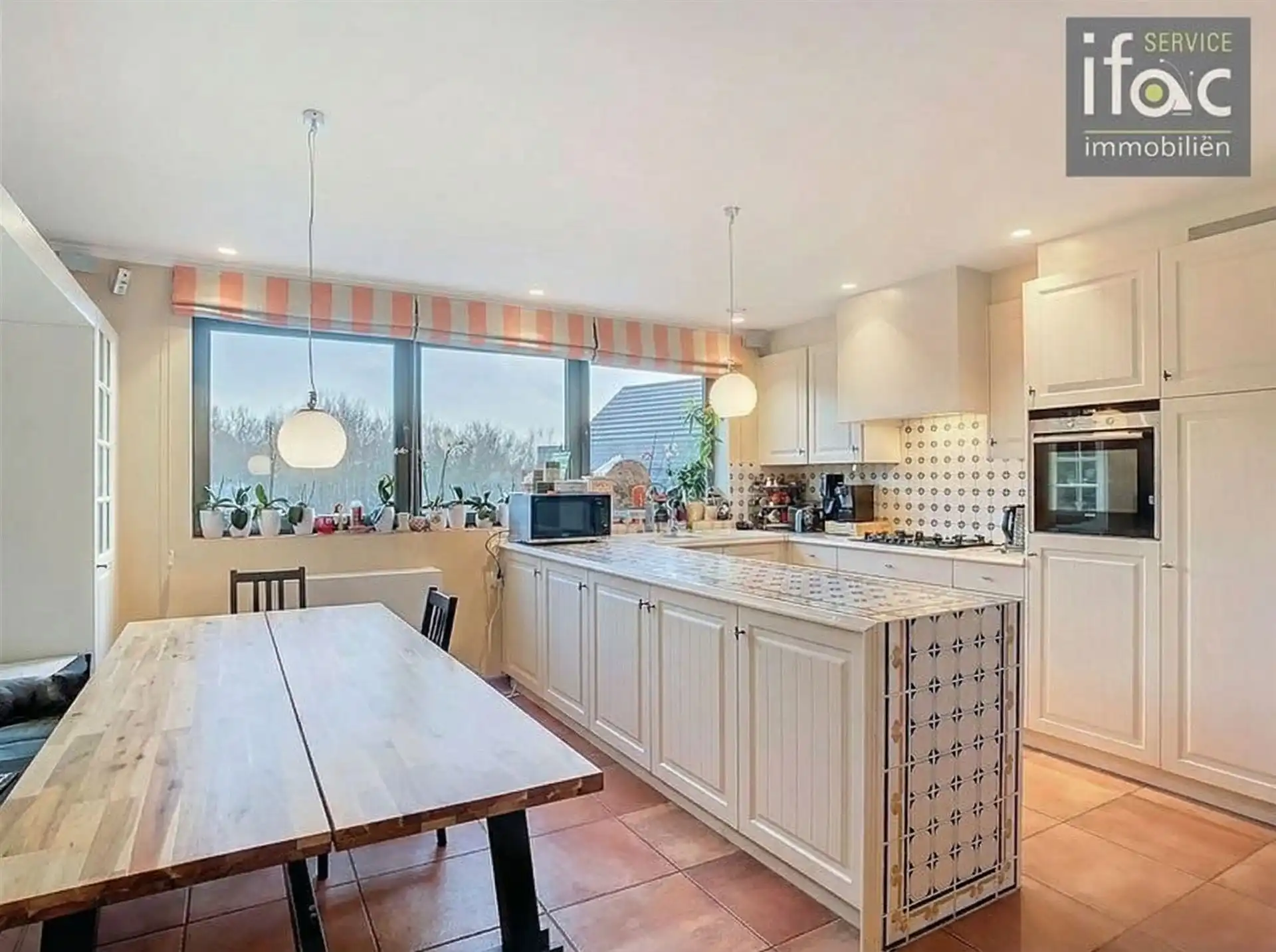 Ruim en modern duplex appartement op een toplocatie foto 6