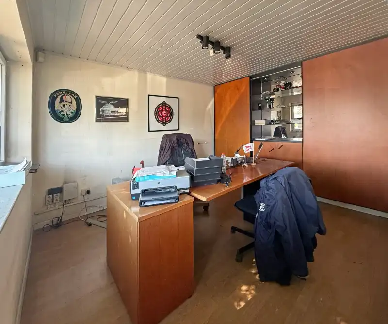Magazijn te huur van 950 m² vlakbij de A12 foto 9
