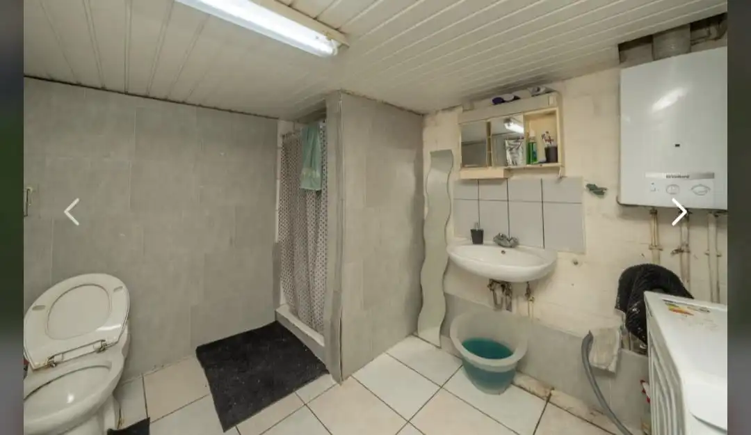 MOOI GELEGEN, TE MODERNISEREN WONING ! foto 5