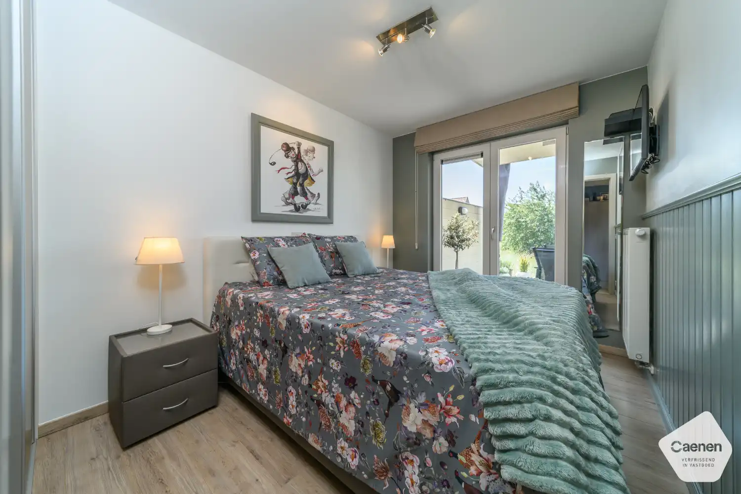 Stijlvol gemeubeld 1-slaapkamerappartement met ruim terras op toplocatie in De Panne foto 7
