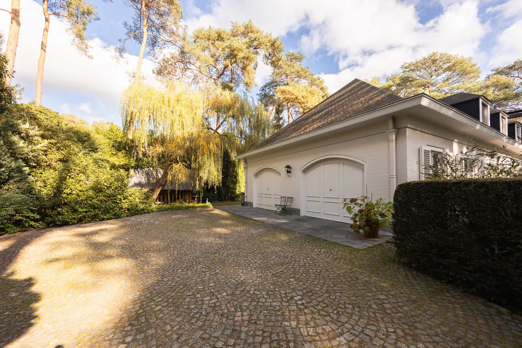 Exclusieve villa met 5 slpk op ruim groen perceel foto 4