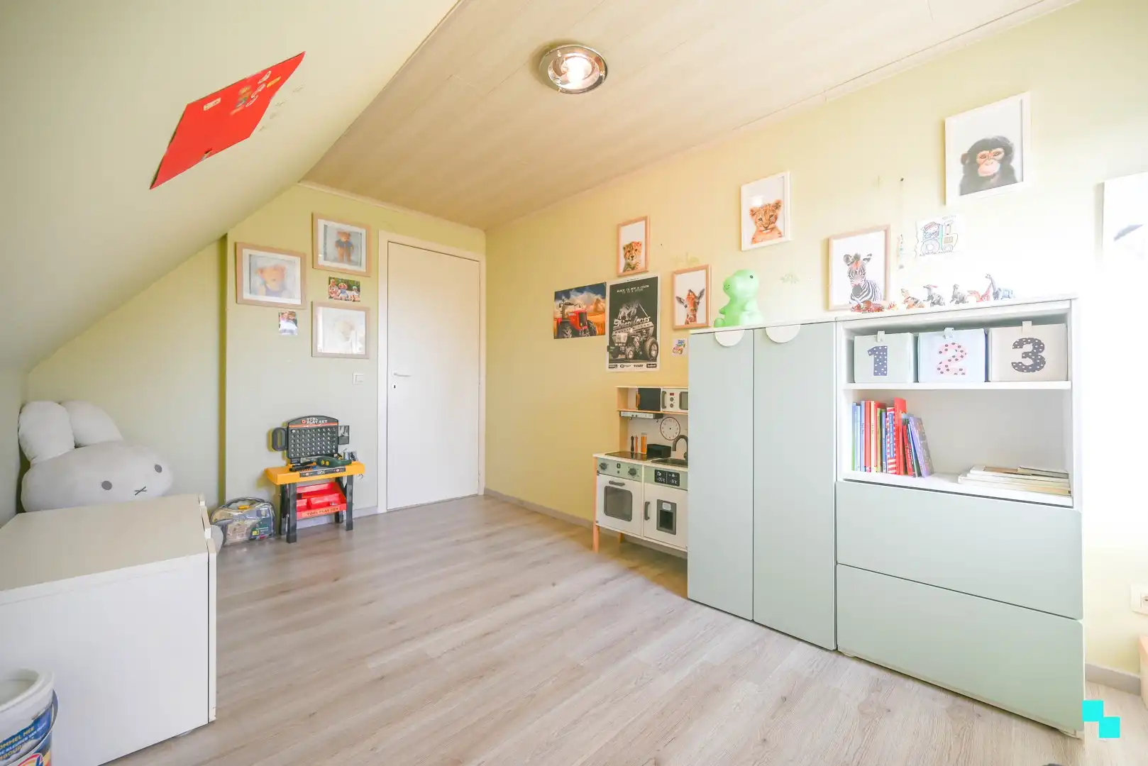 Halfopen bebouwing in rustige omgeving te Wielsbeke foto 19