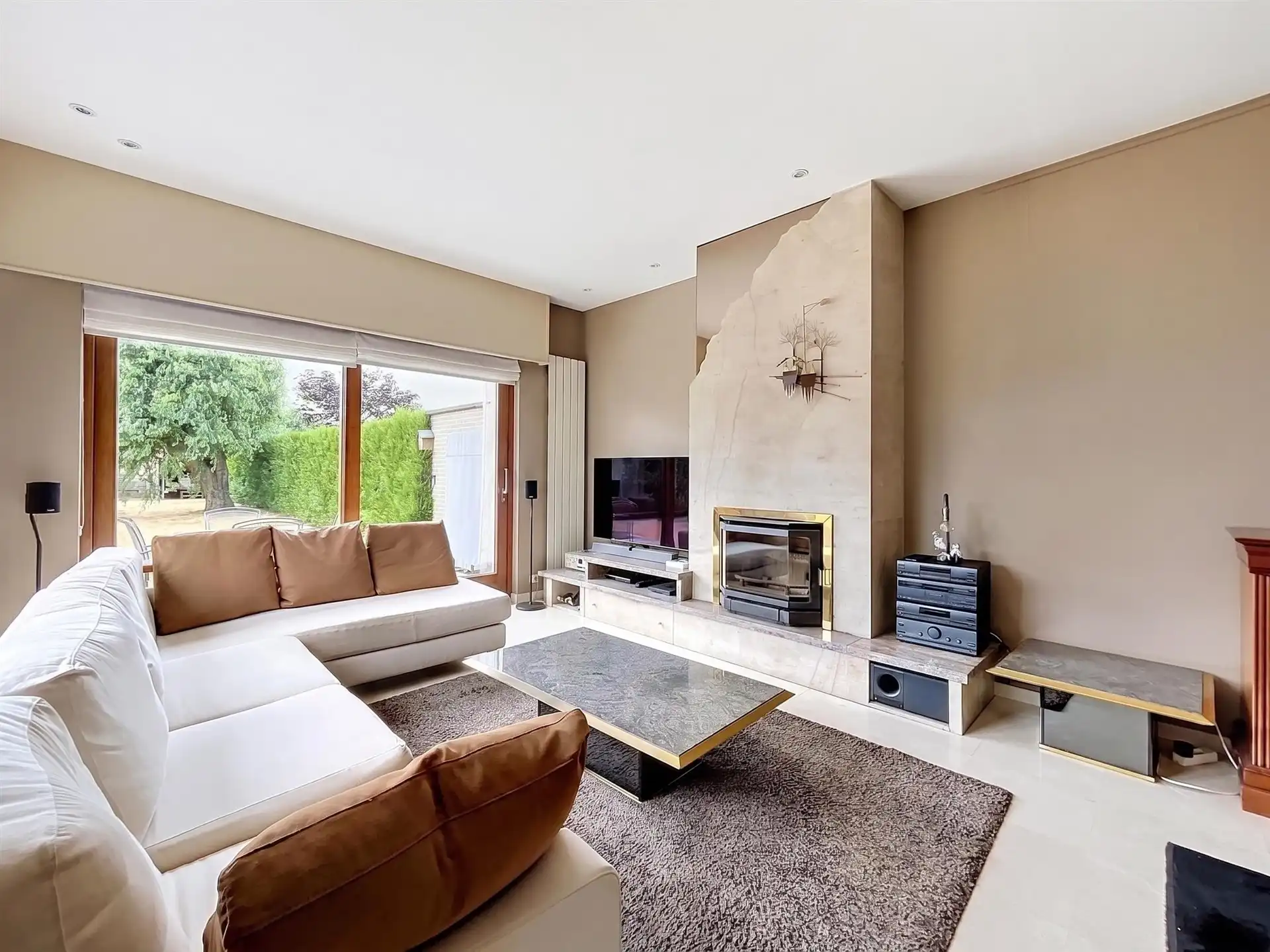half open bebouwing met 3 slaapkamers en garage op perceel van 545m² foto 4