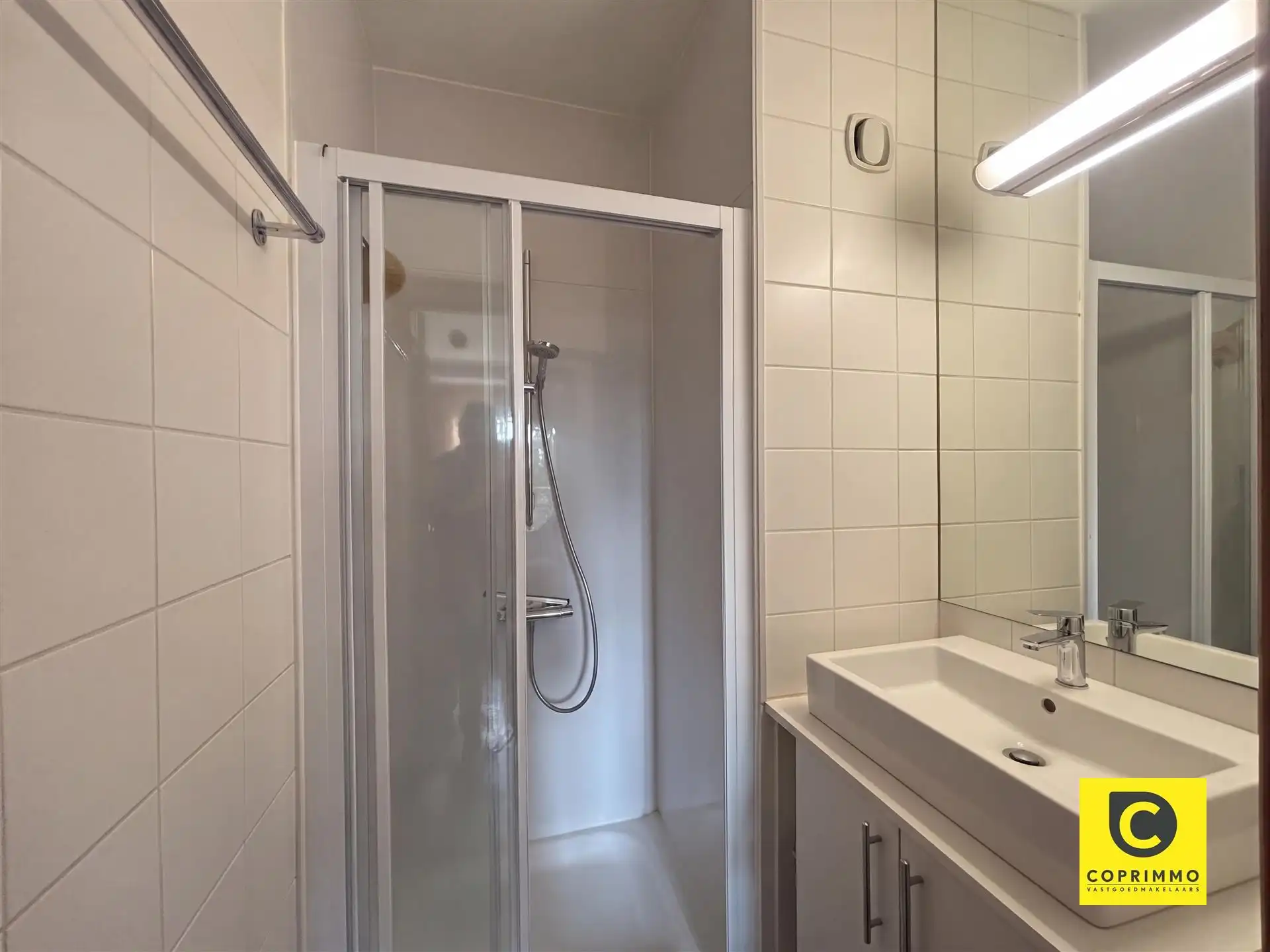 Hoekapp met 3 slpks, 2 bdks en 2 terrassen op centrale ligging foto 11