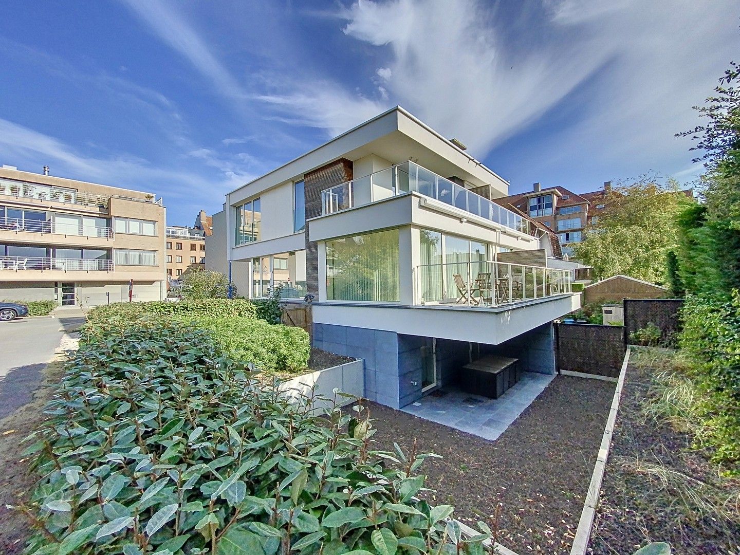 ()=>{if(producerUpdateValueVersion(node),producerAccessed(node),node.value===ERRORED)throw node.error;return node.value} Struikenstraat 1 - 8670 Koksijde