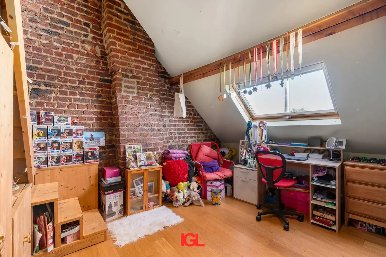 Charmante gerenoveerde HOB met 4 slaapkamers, zonnepanelen en  tuin foto 19