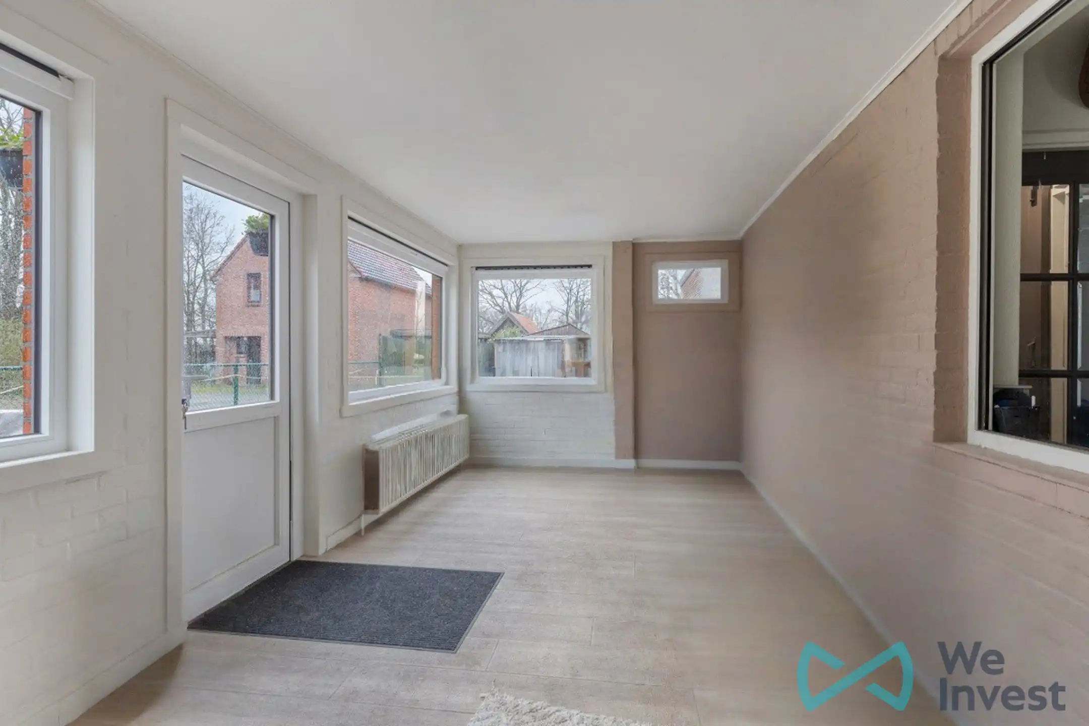 Vernieuwde woning met weiland en mogelijke praktijkruimte foto 20