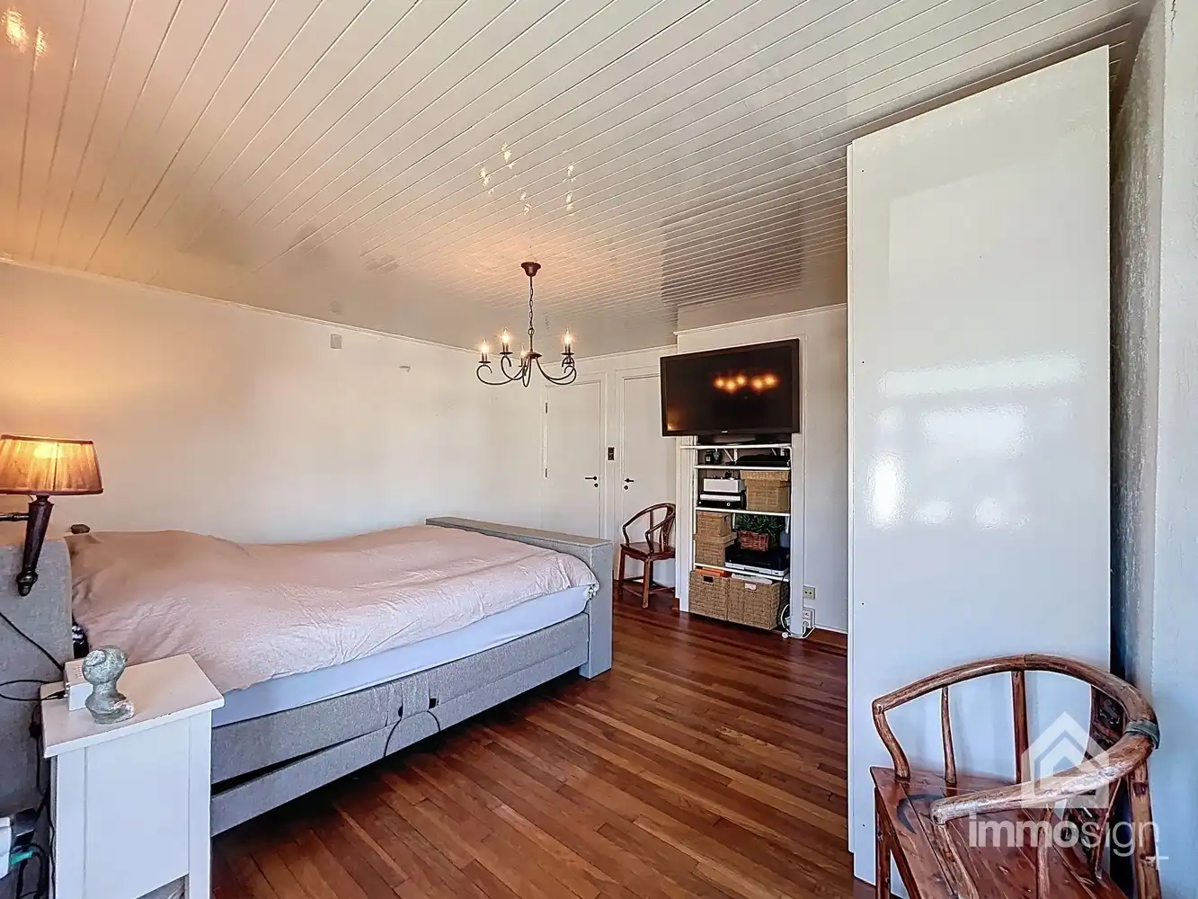 Exclusieve woning voorzien van dubbele garage en bedrijfshal op de Nederlandse grens foto 26