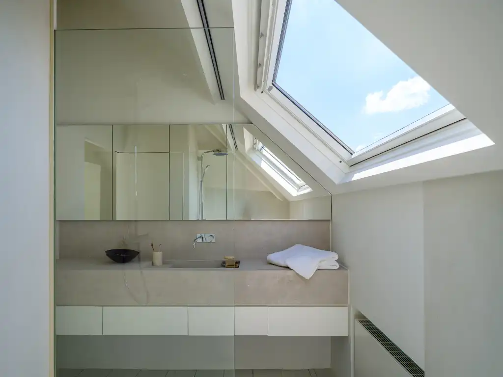 Karaktervol 2-slaapkamer appartement op een toplocatie in het centrum foto 16