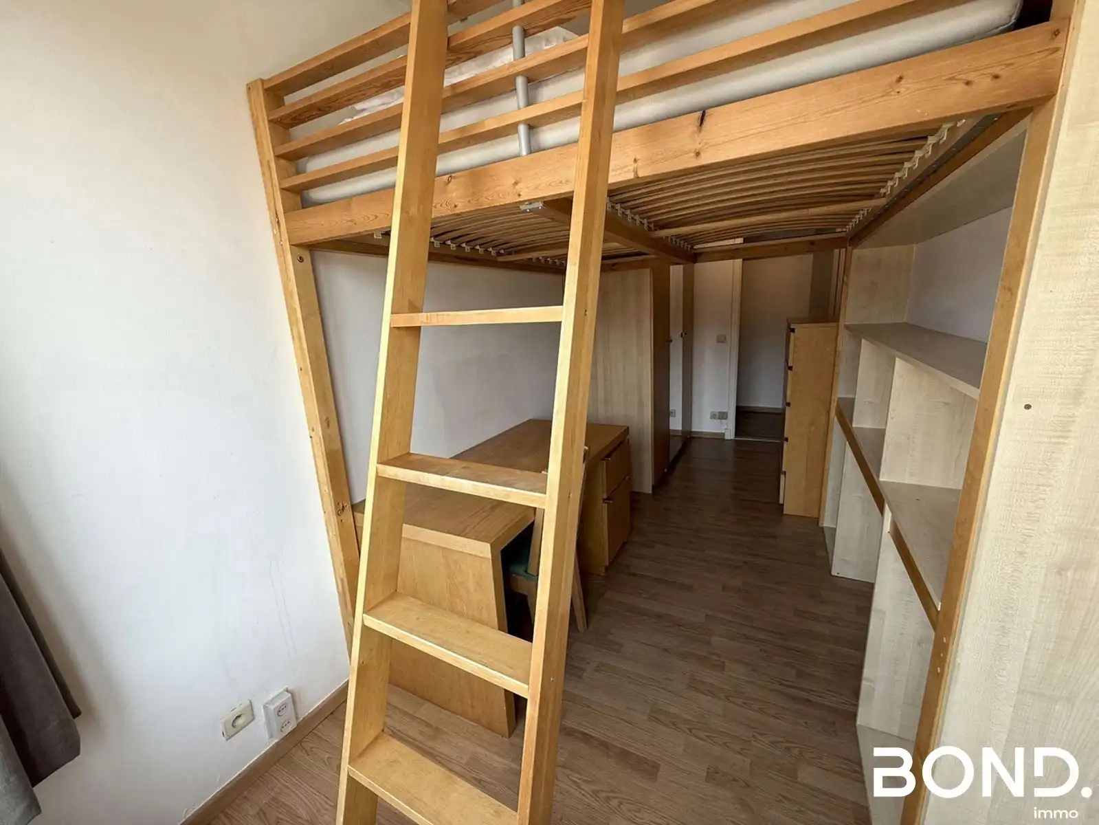 Instapklaar 3-slaapkamerappartment met parking in Leuven foto 18