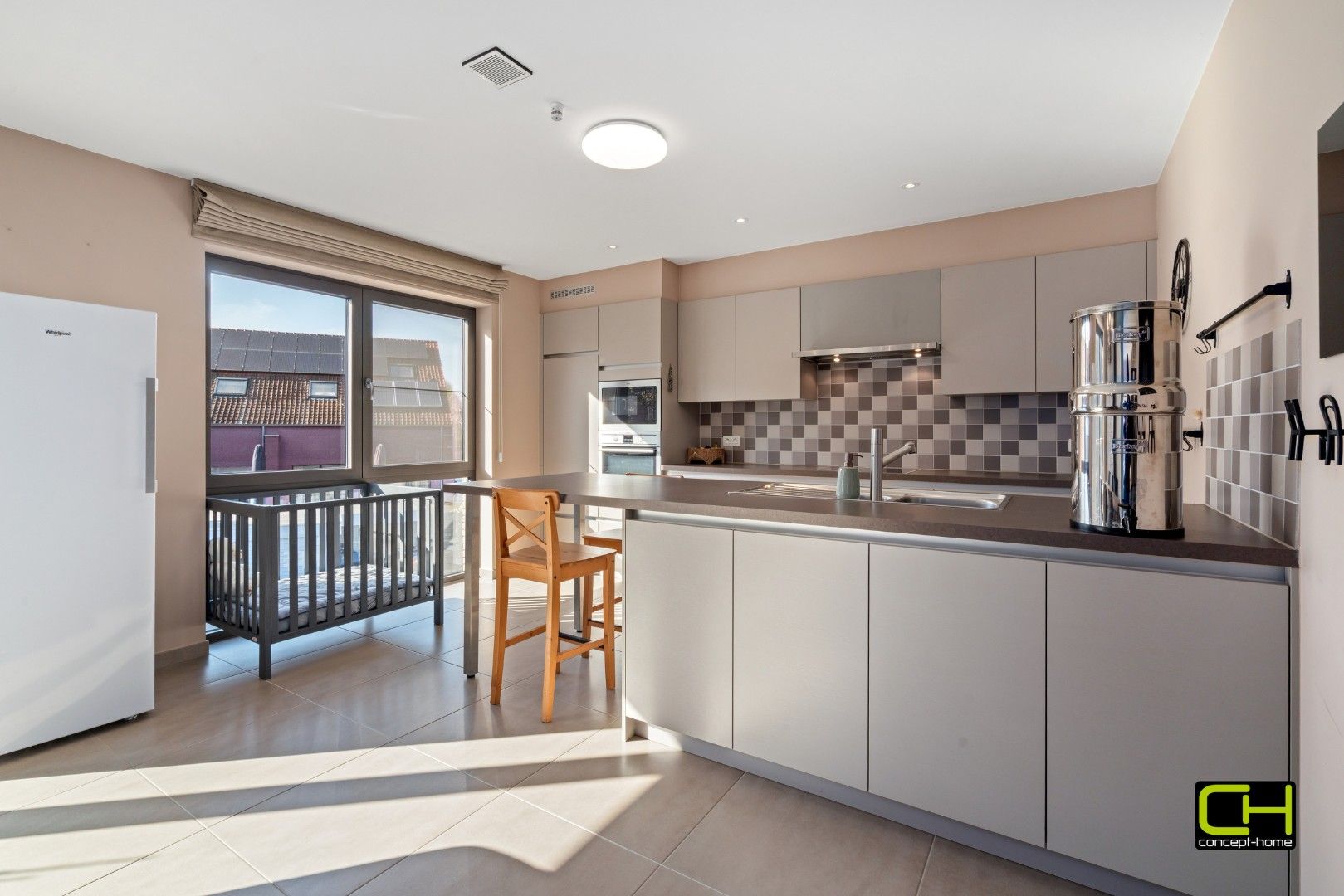 Ruim appartement met twee slaapkamers te koop in Lovendegem foto 4