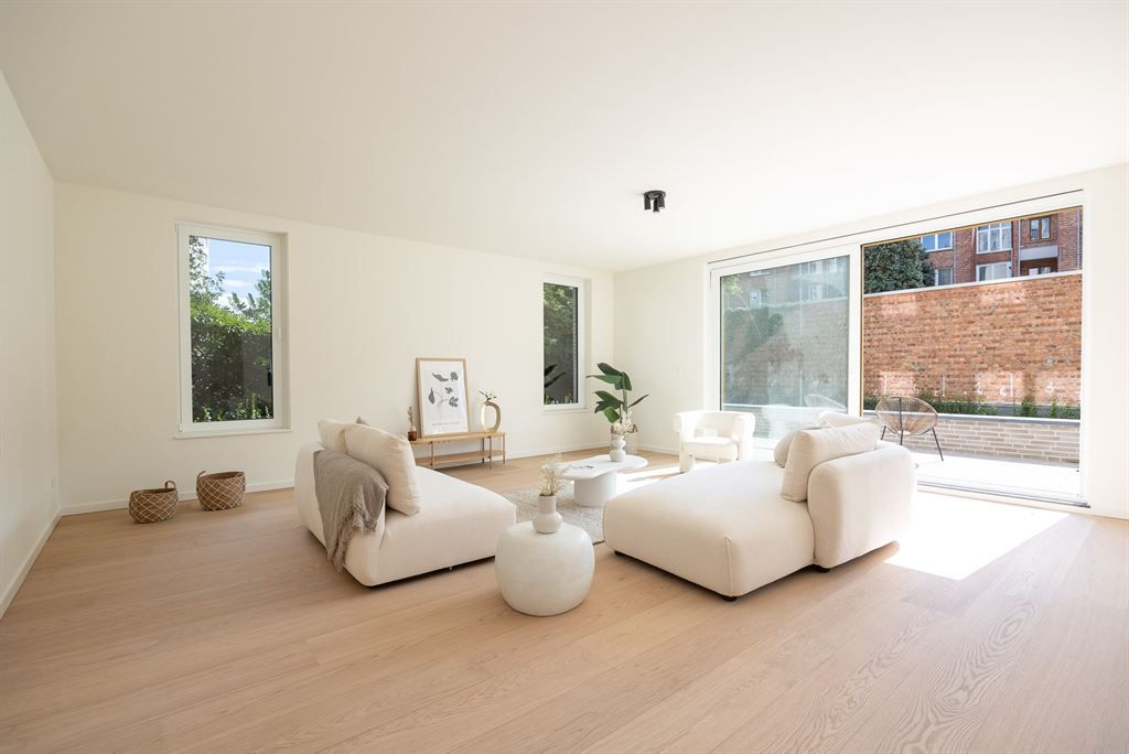 Luxueus gelijkvloers app met ruime tuin foto 9