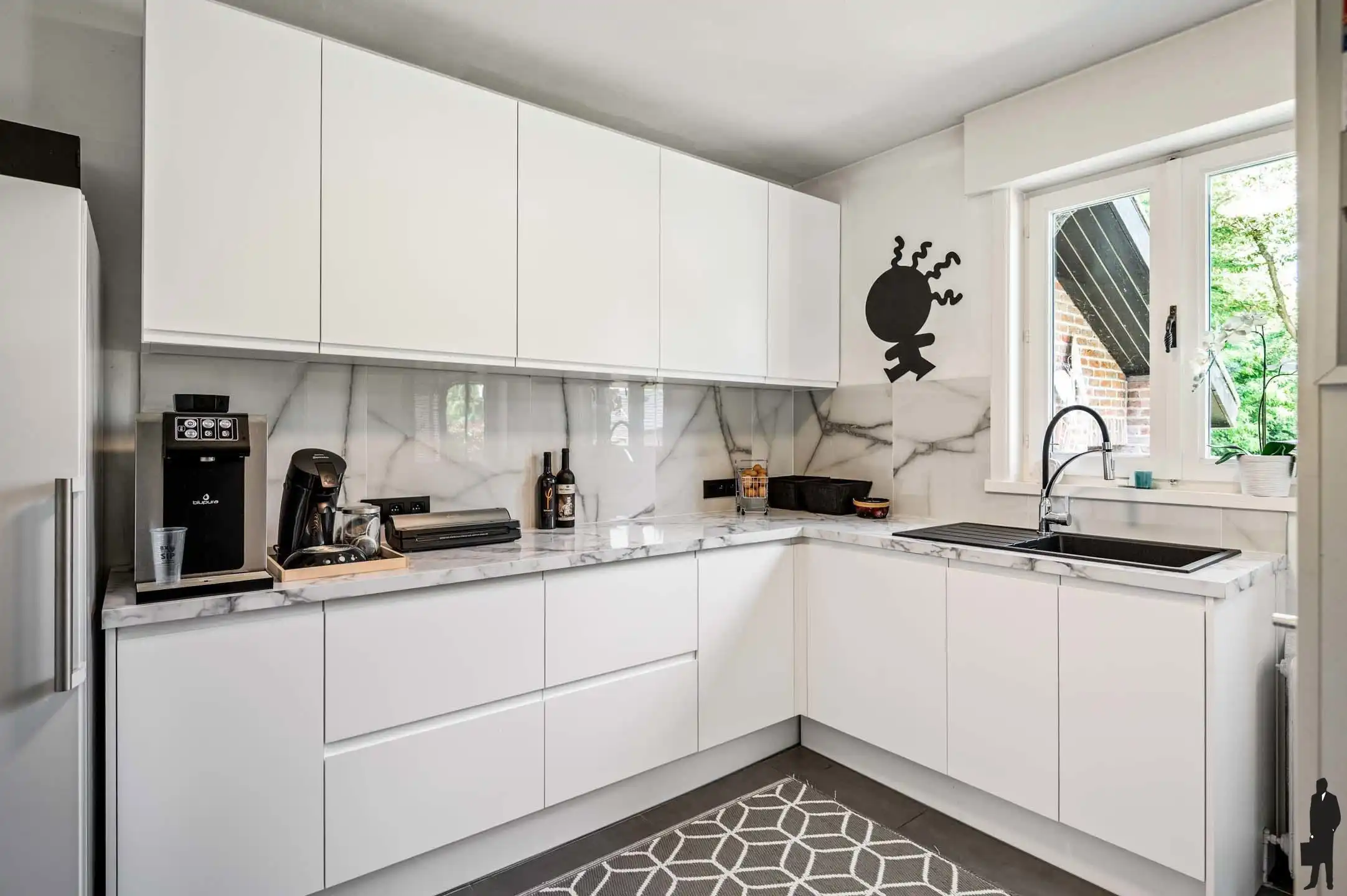 Exclusieve villa met zwembad en professionele ruimte foto 11