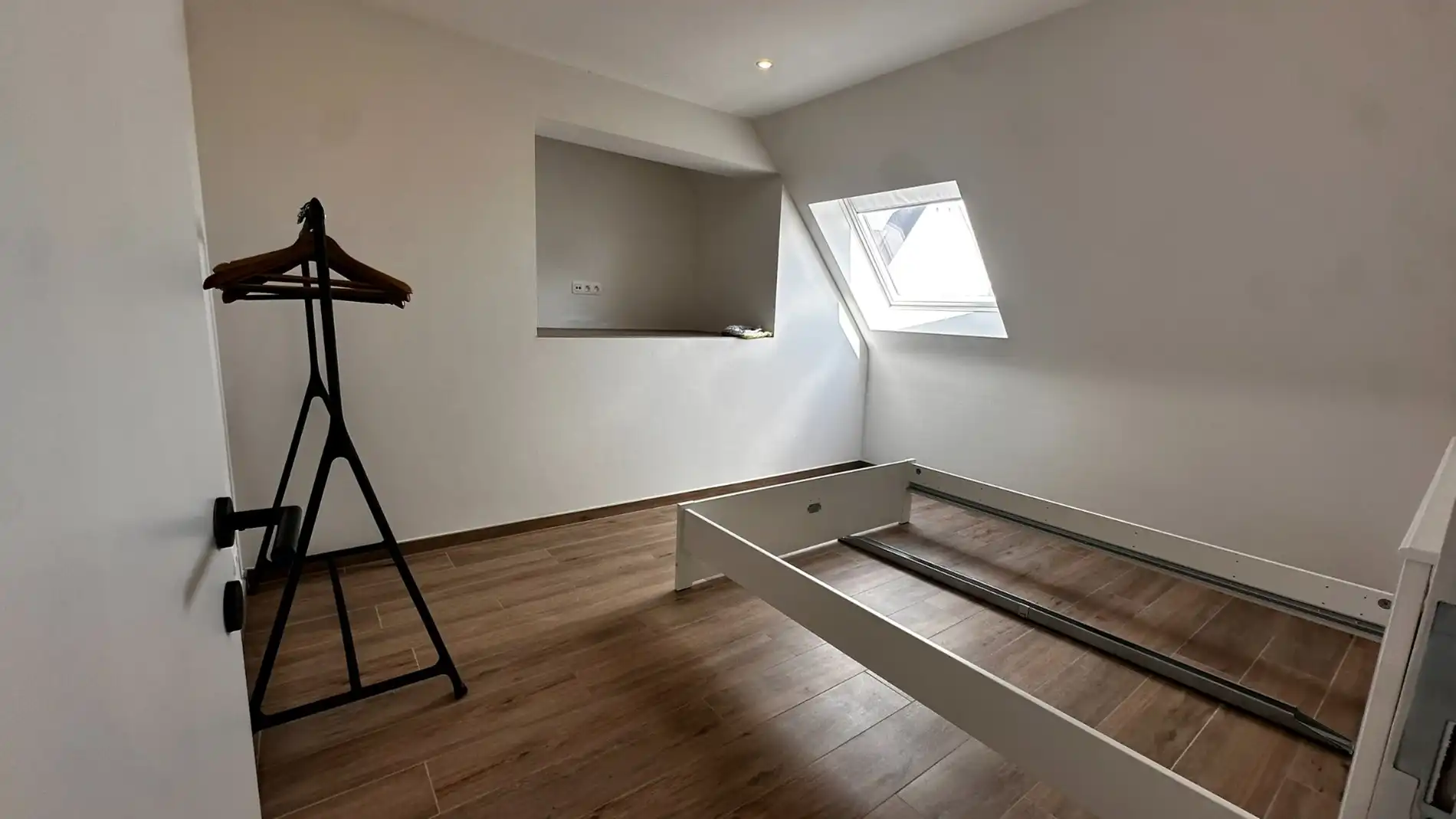Duplex appartement te huur in Lokeren foto 8