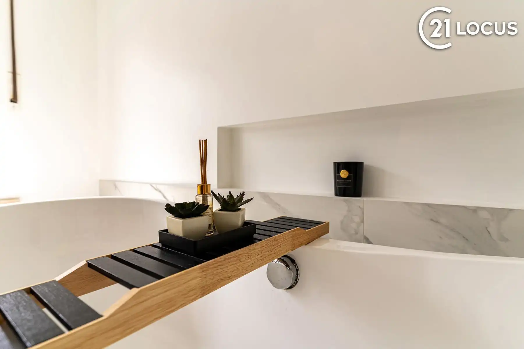 Ruime gezinswoning met 3 slpk, garage en recente renovatie foto 18