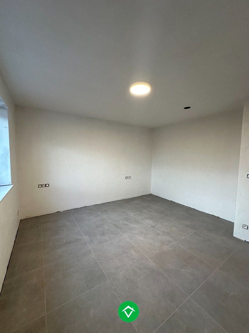 Stijlvolle halfopen nieuwbouwwoning in het landelijke Koekelare foto 18