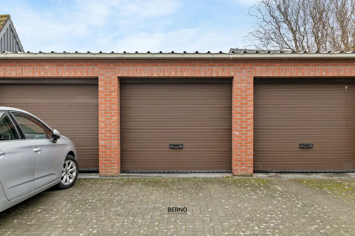 Duplex appartement met garage foto 19