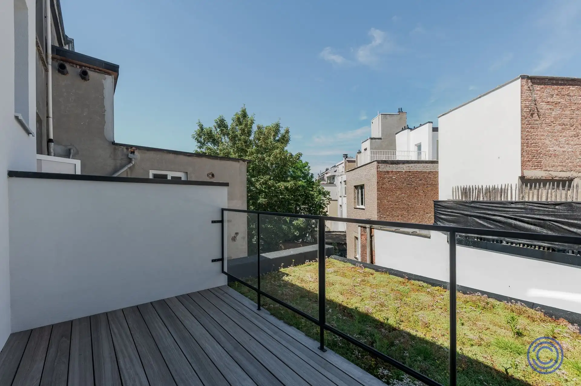 Exclusief appartement met zonneterras nabij de geliefde Marnixplaats foto 7