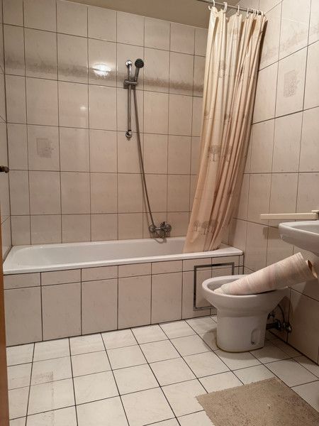 Gelijkvloers appartement met 2 slpkms, autostaanplaats en private berging foto 13