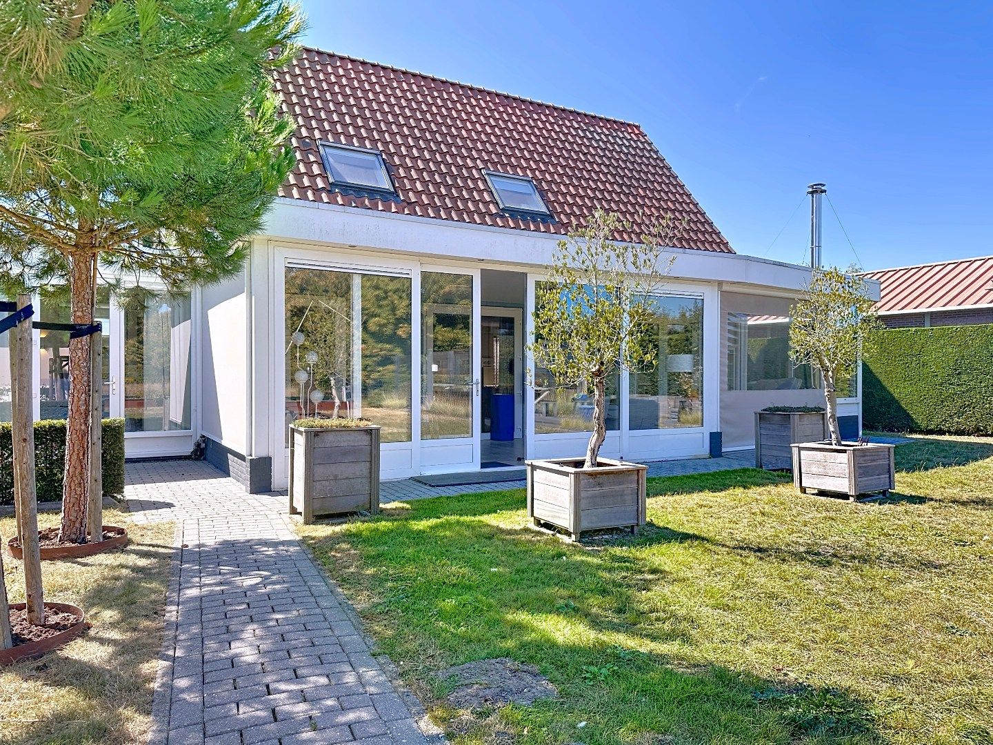 Charmante woning met verrassend veel ruimte en comfort. foto 29