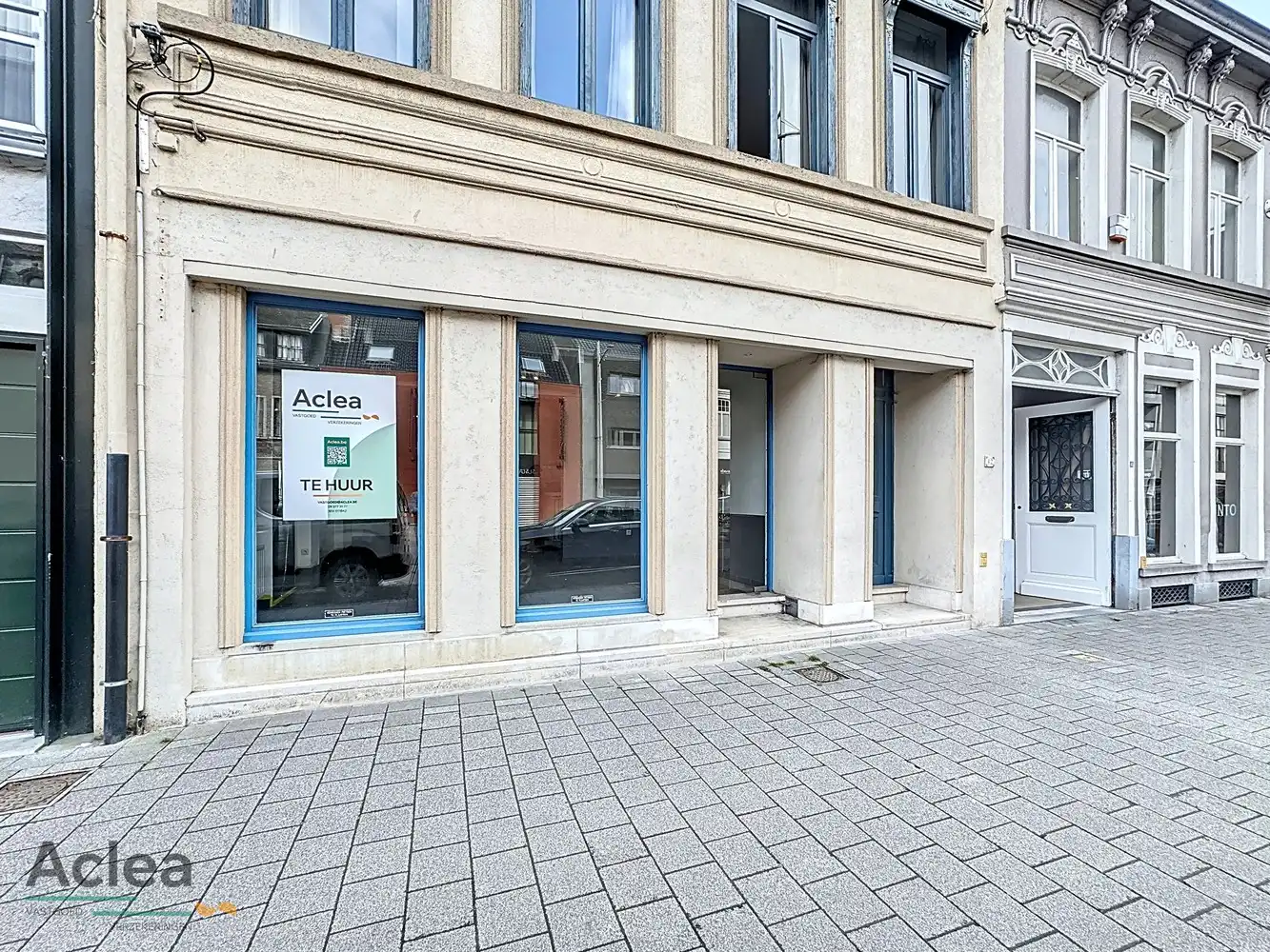 Handelspand gelijkvloers – Centraal in Eeklo foto {{pictureIndex}}