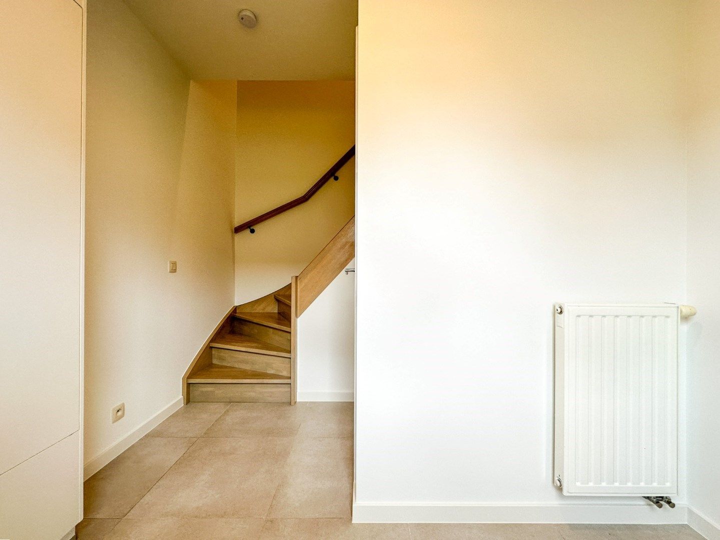 Instapklare woning met 3 slpk, tuin, autostaanplaats, rustige gelegen te Lichtervelde foto 12