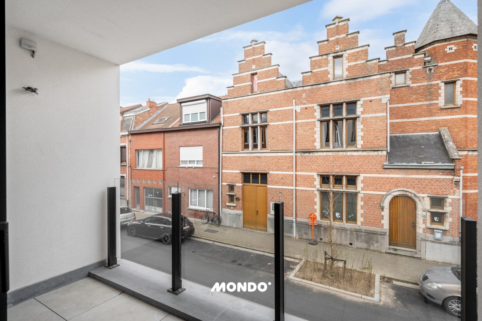 Nieuwbouw appartement met twee terrassen! foto 4