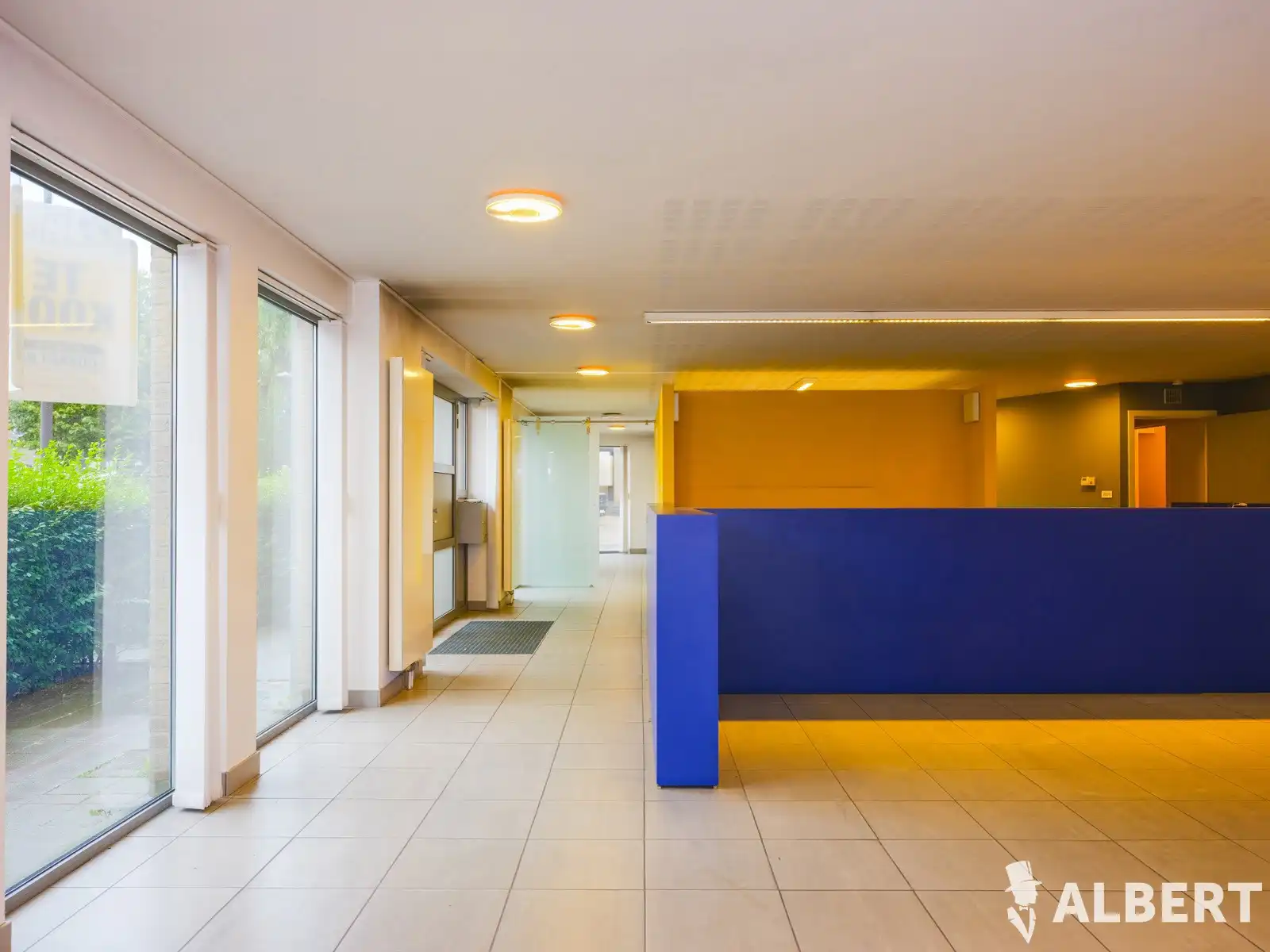 Modern handelspand op zichtlocatie te centrum Tielt foto 13