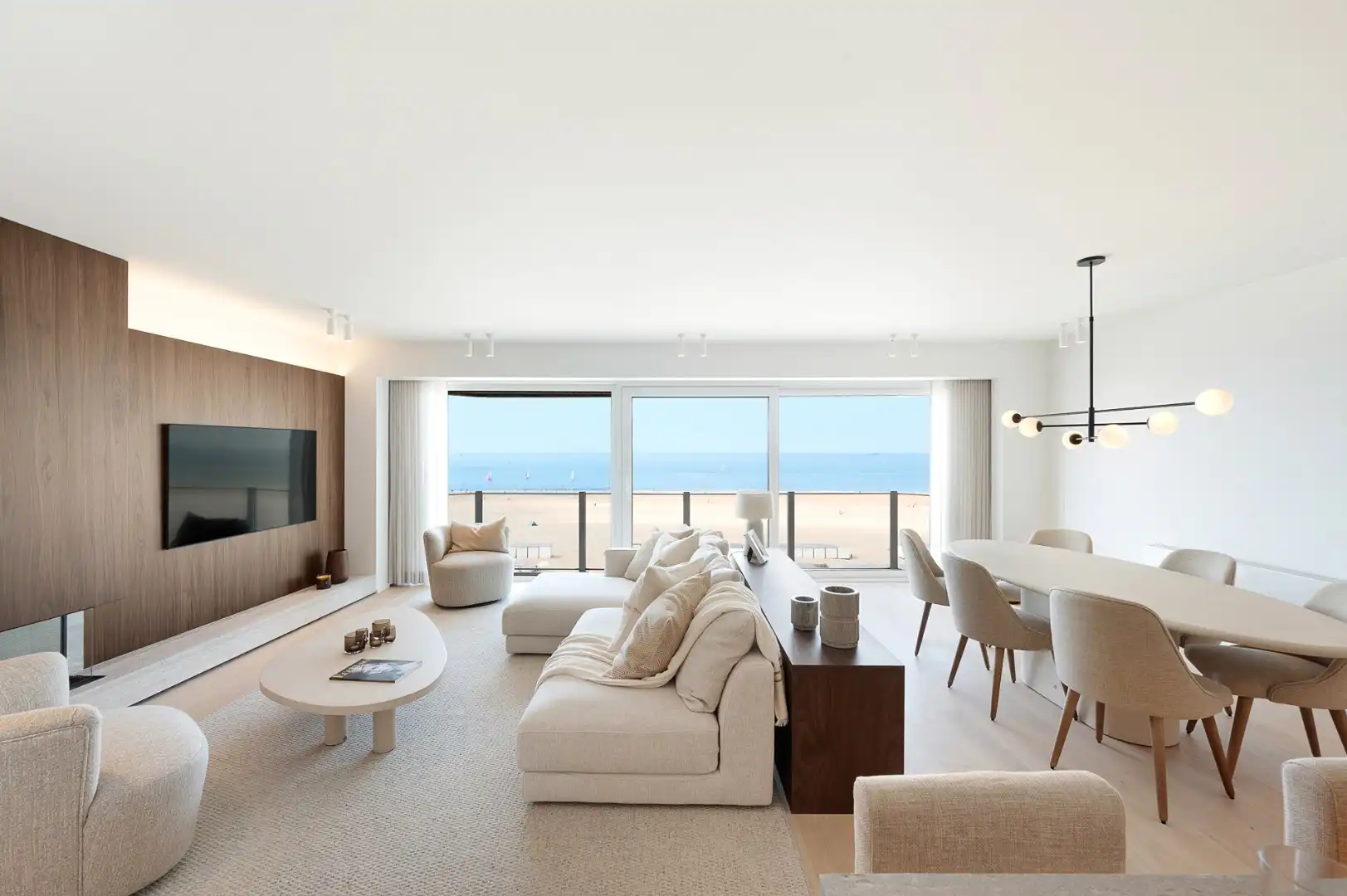 Appartement - Zeedijk-Albertstrand - Frontaal zeezicht foto {{pictureIndex}}