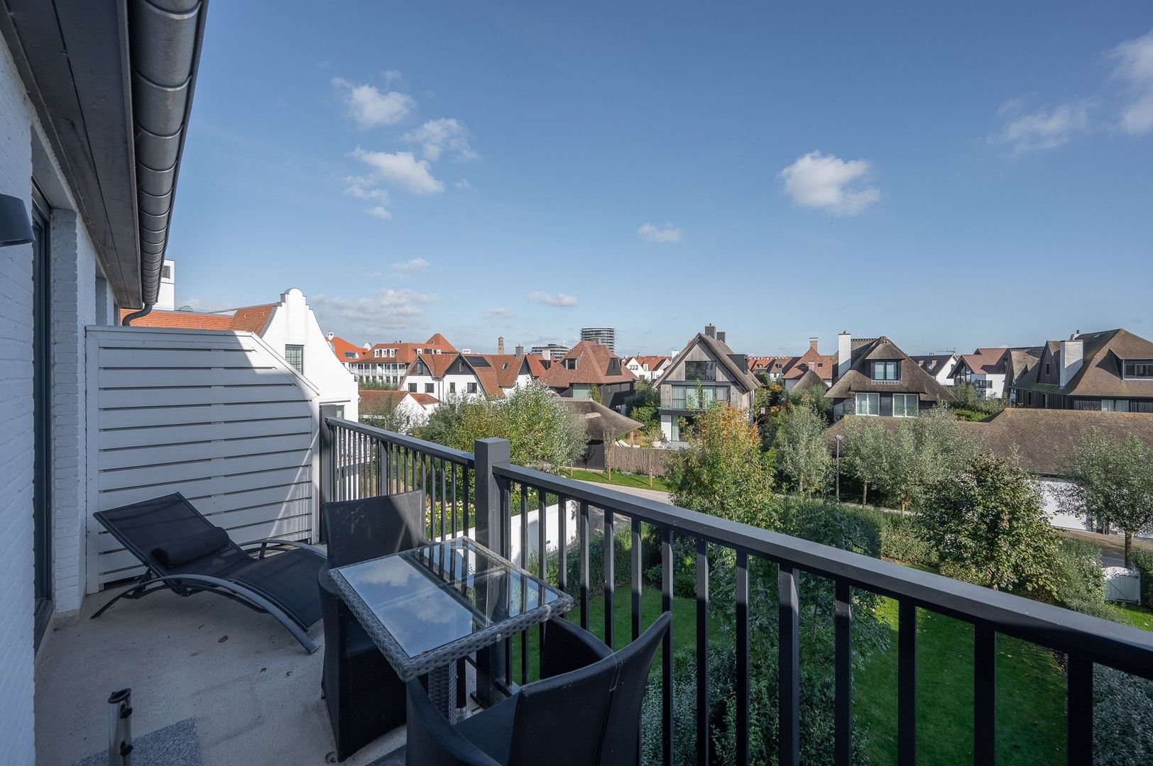 Prachtig appartement met frontaal zicht op het meer van Duinenwater. foto 15