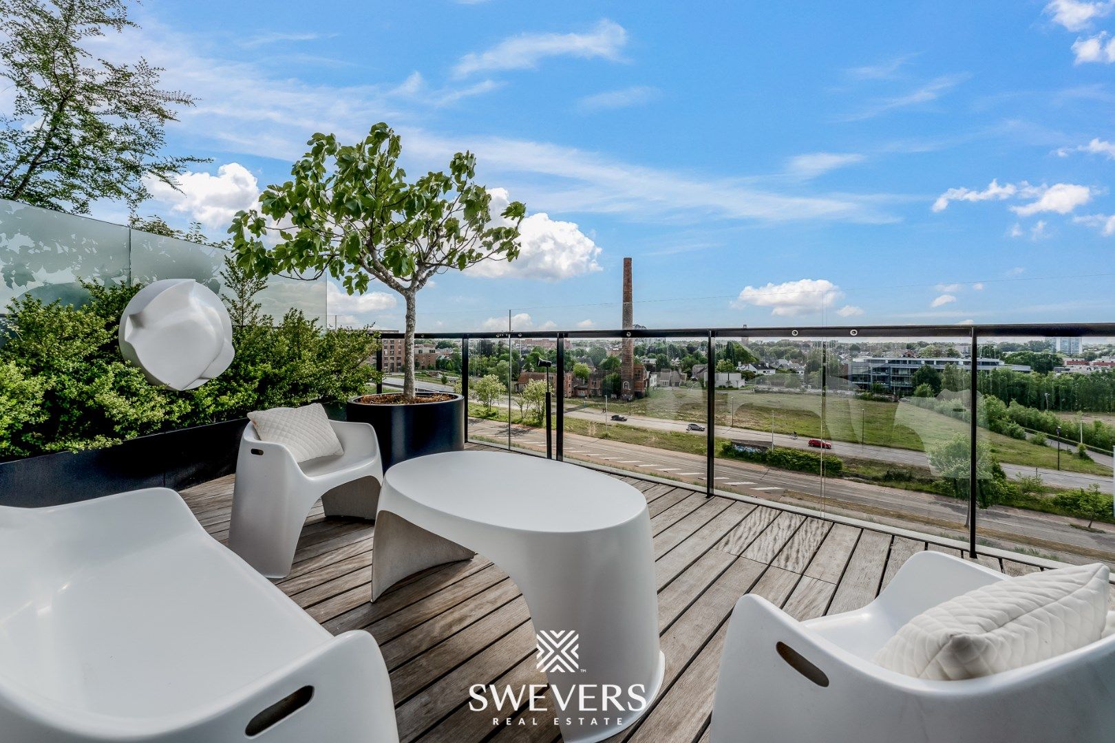Exclusief penthouse ( 197 m2) met ruim terras ( 187 m2 ) en zwembad in residentie Zuidzicht te Hasselt foto 24