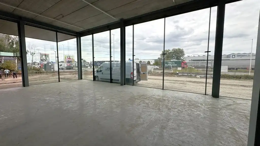 Nieuwbouw showroom met magazijn te huur aan A12 in Aartselaar foto 10