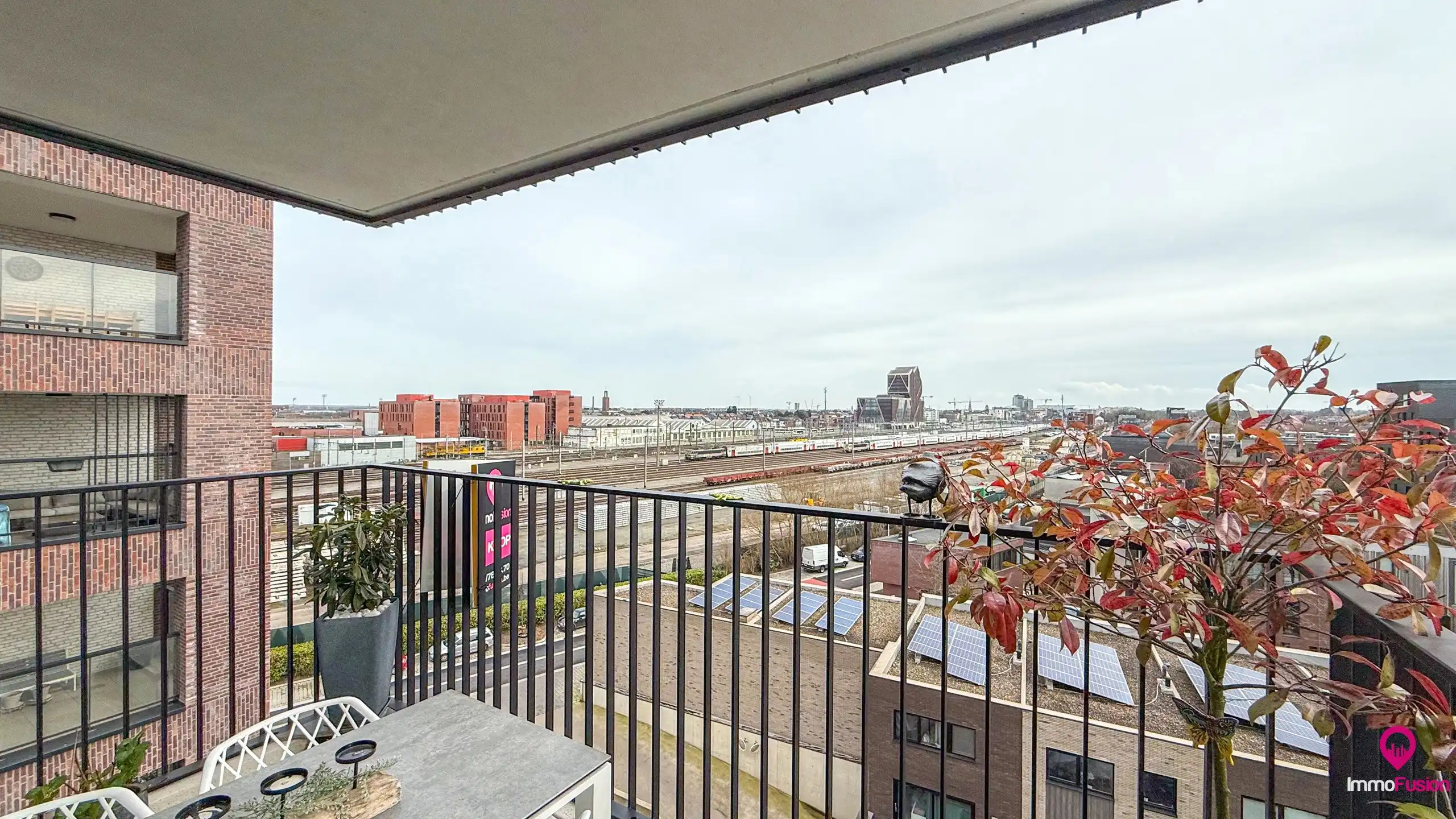 Modern appartement , bemeubeld met vrij uitzicht en parkeerplaats! foto 30